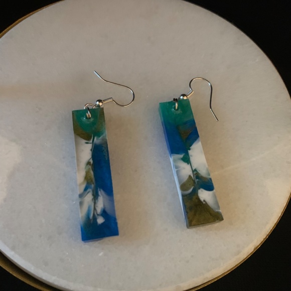 Resin Earring set - Picture 2 of 2